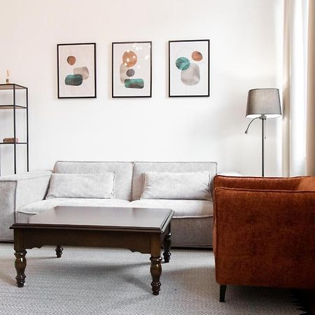 Seveneleven Apartments Чернивци Екстериор снимка