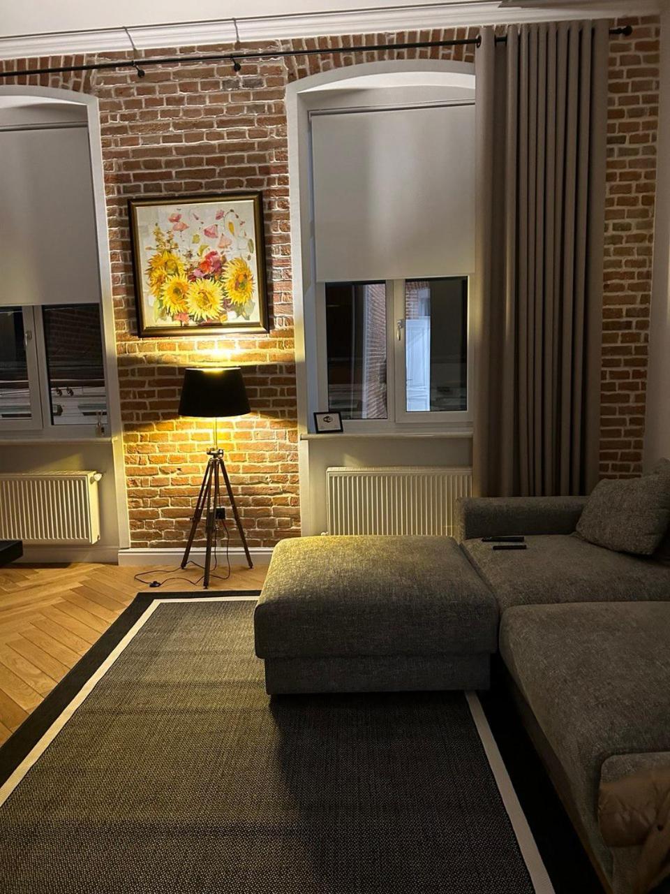 Seveneleven Apartments Чернивци Екстериор снимка